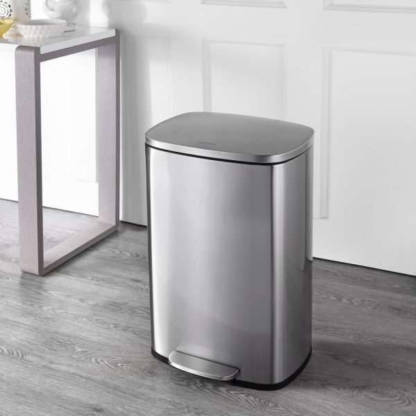 Connor 50 Liter/13 Gallon Trash Can with Free Mini Connor