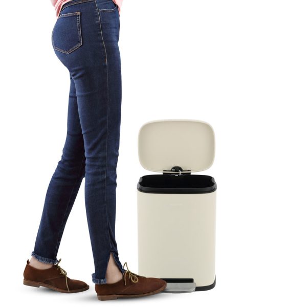 Connor 50 Liter/13 Gallon Trash Can with Free Mini Connor