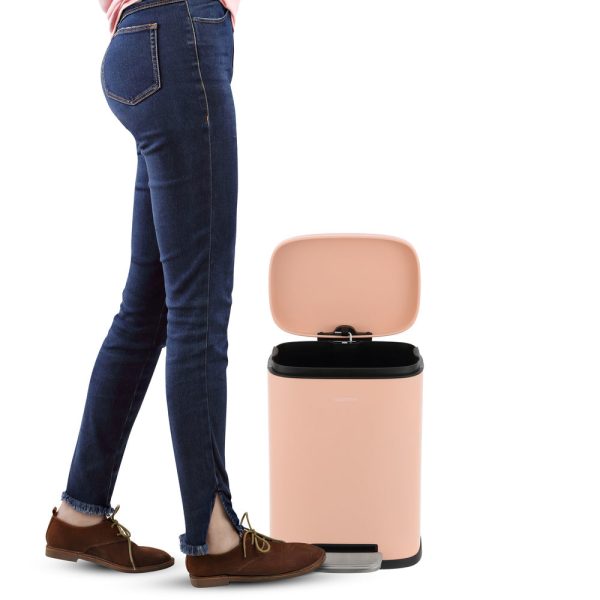 Connor 50 Liter/13 Gallon Trash Can with Free Mini Connor