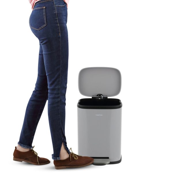Connor 50 Liter/13 Gallon Trash Can with Free Mini Connor