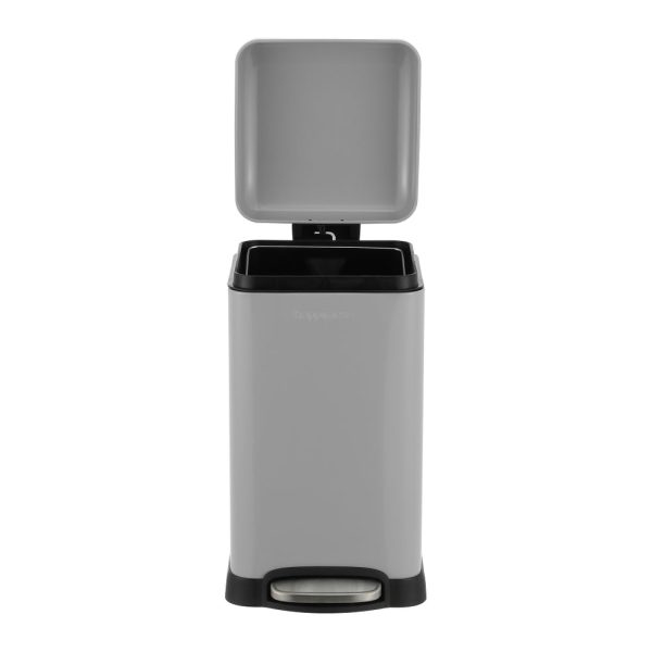 Betty Retro Mini 12 Liter/3.2 Gallon Step-Open Trash Can