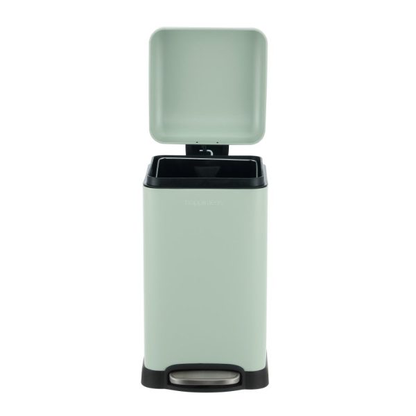 Betty Retro Mini 12 Liter/3.2 Gallon Step-Open Trash Can